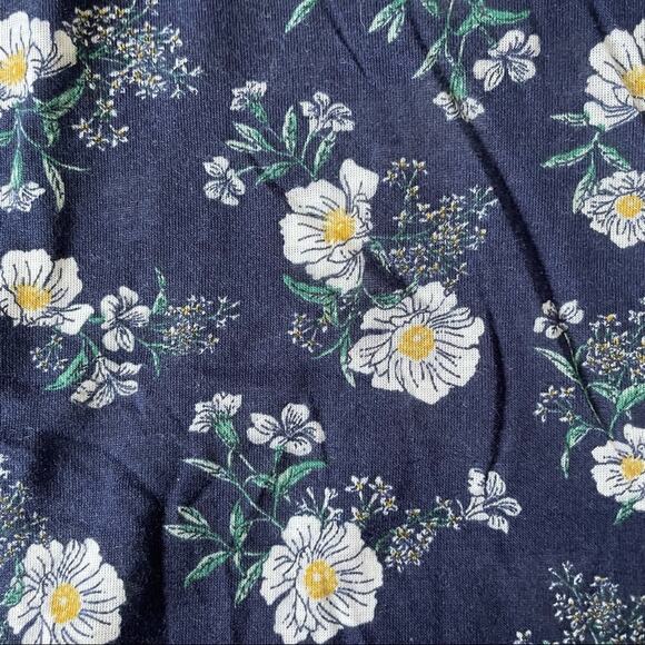 H&M Floral Blouse Long Sleeve Sheer Blue White S EUC - Picture 6 of 7